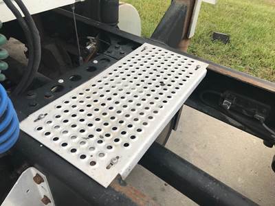 International ProStar Deck Plate / Catwalk