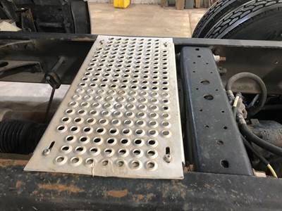 International ProStar Deck Plate / Catwalk