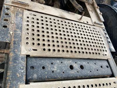 International ProStar Deck Plate / Catwalk