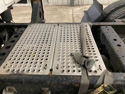 International ProStar Deck Plate / Catwalk