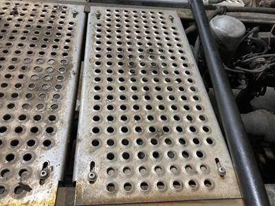 International ProStar Deck Plate / Catwalk