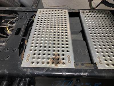 International ProStar Deck Plate / Catwalk