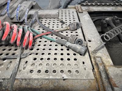 International ProStar Deck Plate / Catwalk