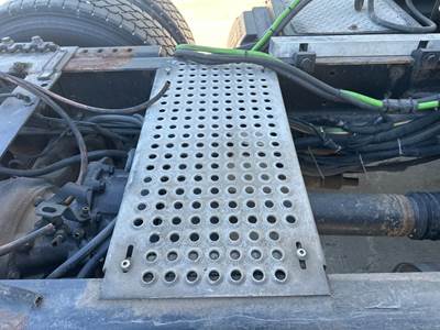 International ProStar Deck Plate / Catwalk