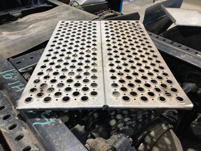 International ProStar Deck Plate / Catwalk