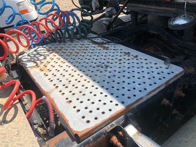 Mack CH Deck Plate / Catwalk
