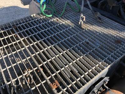 Mack CH Deck Plate / Catwalk