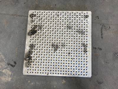 Peterbilt 579 Deck Plate / Catwalk