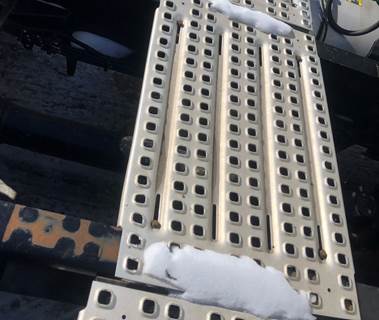 Volvo VNL Deck Plate / Catwalk