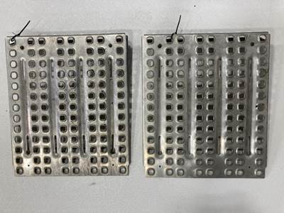 Volvo VNL Deck Plate / Catwalk