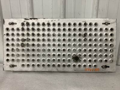 Volvo VNM Deck Plate / Catwalk