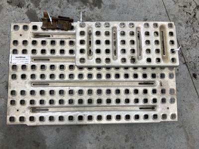 Volvo VNM Deck Plate / Catwalk