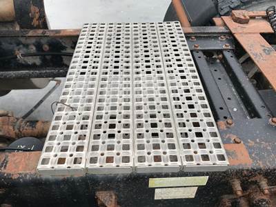 Volvo WIA Deck Plate / Catwalk