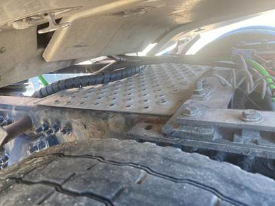 Western Star 5700 Deck Plate / Catwalk