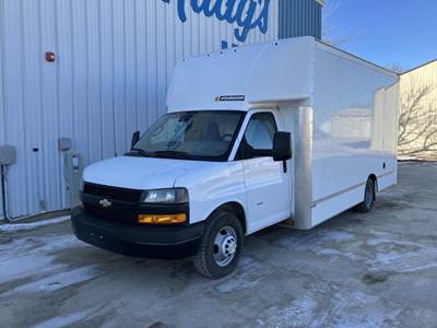 Chevrolet G3500 16 ft Box Truck - 401HP, Automatic, Roll up Door