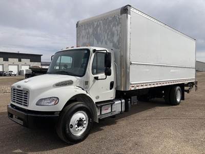 Freightliner M2 106 26 ft Box Truck - 220HP, 6 Speed Allison Rds Automatic, Roll up Door, Liftgate