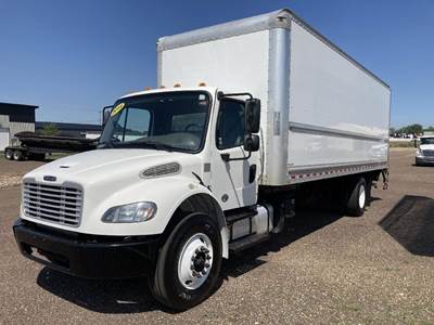 Freightliner M2 106 26 ft Box Truck - 220HP, 6 Speed Automatic, Roll up Door, Liftgate
