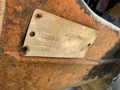 Eaton DS404 Front Differential for a Freightliner Columbia 120