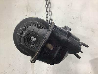 Eaton DS404 Front Differential for a Freightliner Cascadia