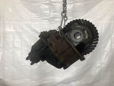 Eaton DS404 Front Differential for a Chevrolet C8500