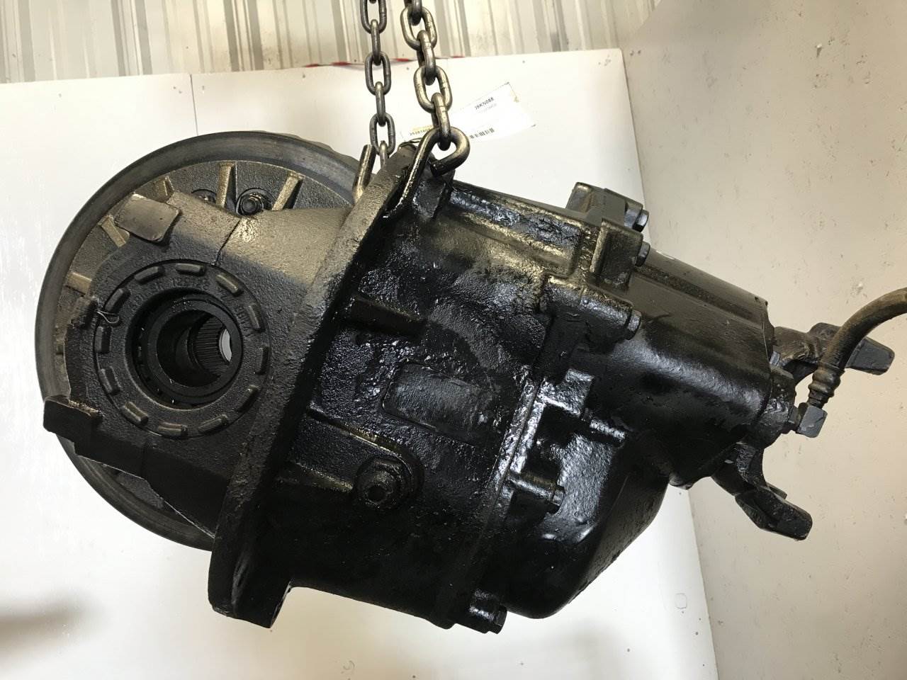 2009 Eaton DSP40 Front Differential for a Kenworth T800 For Sale Sioux Falls, SD 25281805