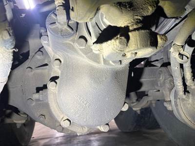 Eaton DSP40 Front Differential for a Kenworth T680
