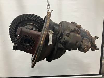 International RA341 Front Differential for a International 1800 Loadstar