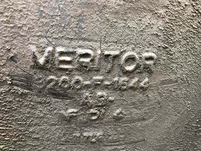 Meritor MD20143 Front Differential for a Volvo VNL