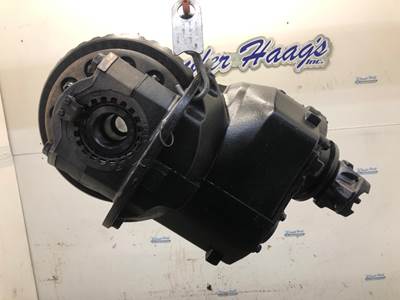 Meritor MD2014X Front Differential for a Freightliner Cascadia