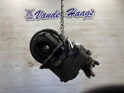 Meritor MD2014X Front Differential for a Freightliner Cascadia