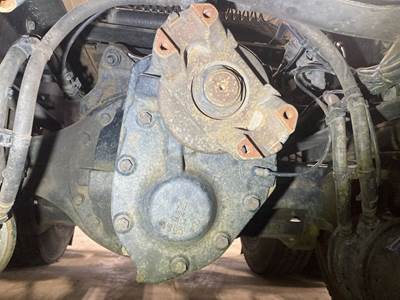Meritor MD2014X Front Differential for a Volvo VNL