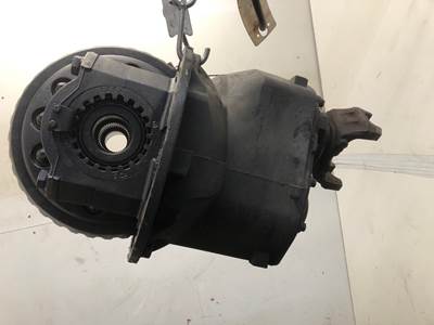 Meritor MD2014X Front Differential for a Freightliner Cascadia