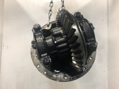 Meritor MD2014X Front Differential for a Freightliner Cascadia
