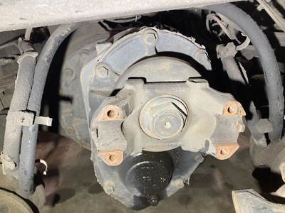 Meritor MD2014X Front Differential for a Volvo VNL