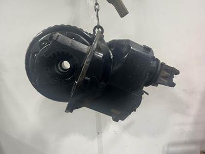 Meritor MD2014X Front Differential for a Peterbilt 579