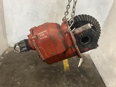 Meritor MD2014X Front Differential for a Freightliner 122SD
