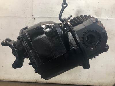 Meritor MD2014X Front Differential for a Freightliner Cascadia