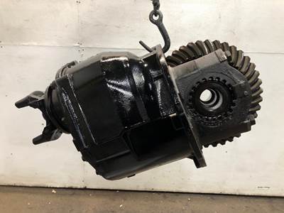 Meritor MD2014X Front Differential for a Peterbilt 579