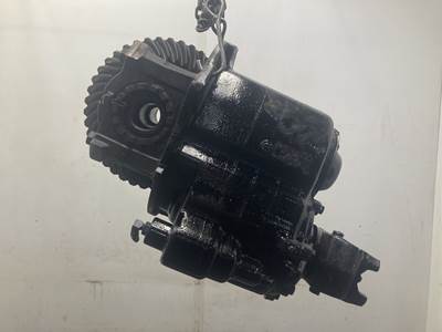 Meritor RD20140 Front Differential for a Freightliner FLD120