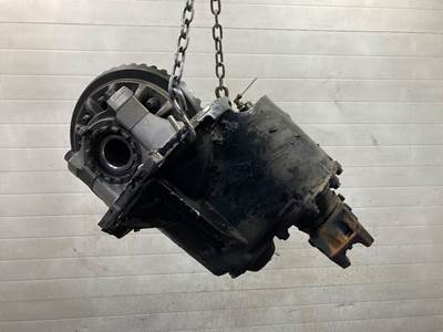 Meritor RD20145 Front Differential for a Freightliner Columbia 120