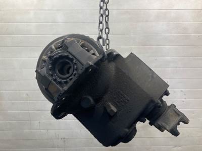 Meritor RD20145 Front Differential for a Freightliner Columbia 120