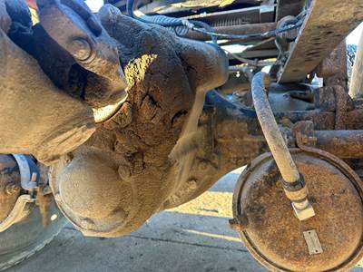 Meritor RD20145 Front Differential for a Freightliner FLD112