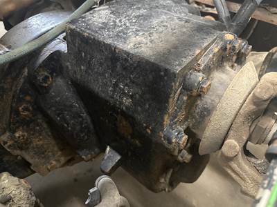 Meritor RD20145 Front Differential for a Freightliner FLD112