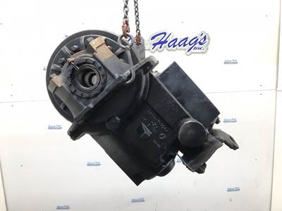 Meritor RP20145 Front Differential for a Freightliner FLD120