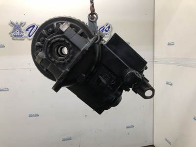 Meritor RP20145 Front Differential for a Freightliner Columbia 120