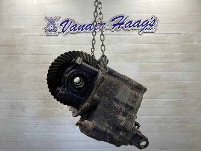 Meritor RP20145 Front Differential for a Freightliner Columbia 120