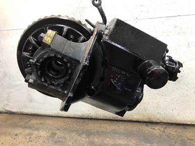 Meritor RP20145 Front Differential for a Freightliner Columbia 120