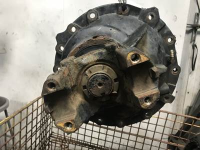 Axle Alliance RT40.0-4 Rear Differential for a Freightliner Cascadia