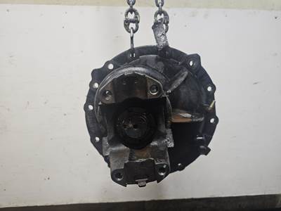 Axle Alliance RT40.0-4 Rear Differential for a Freightliner Cascadia