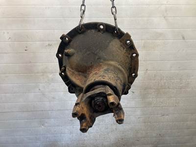 Detroit RT40-NFD Rear Differential for a Freightliner Columbia 120